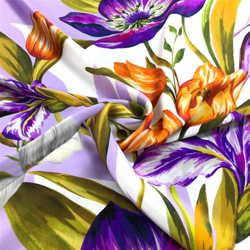 Seidensatin Blumenbouquet